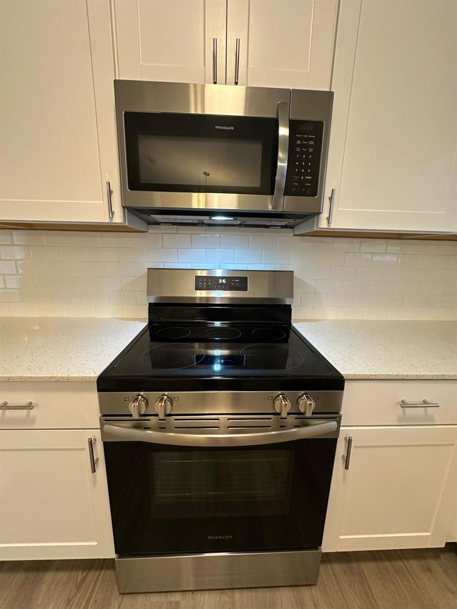 Image 18 of 49 For 147 Almond Road