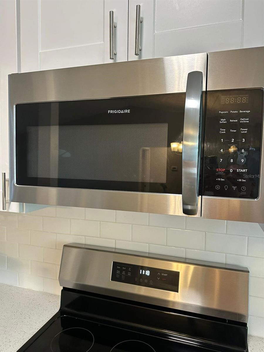 Image 19 of 49 For 147 Almond Road