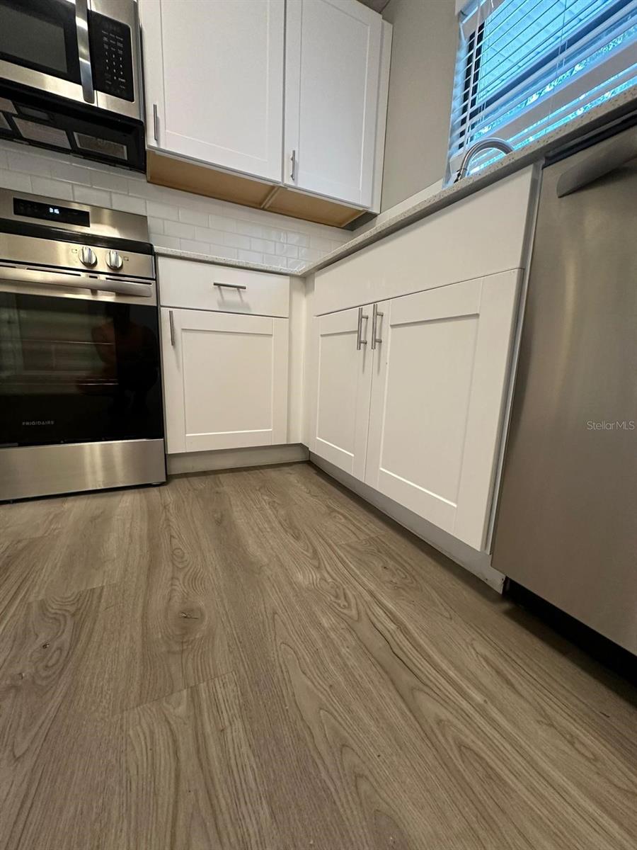 Image 21 of 49 For 147 Almond Road