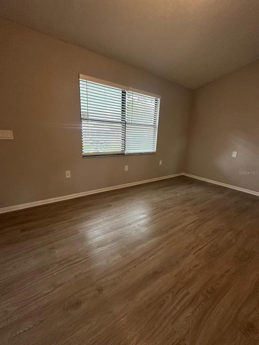 Image 30 of 49 For 147 Almond Road