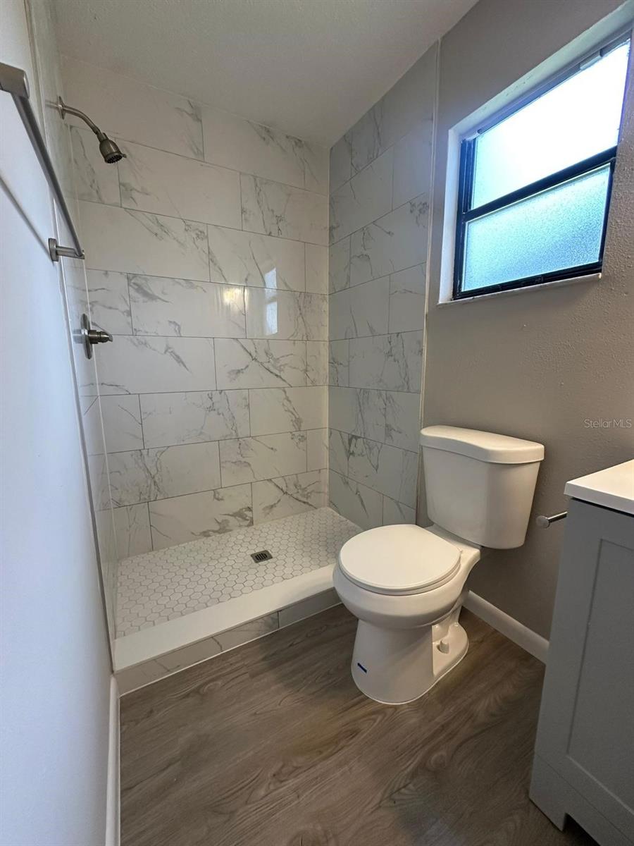 Image 31 of 49 For 147 Almond Road