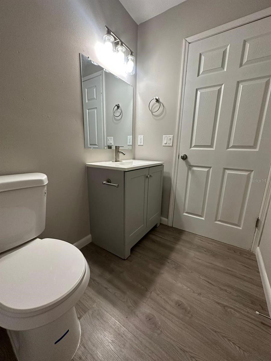 Image 34 of 49 For 147 Almond Road