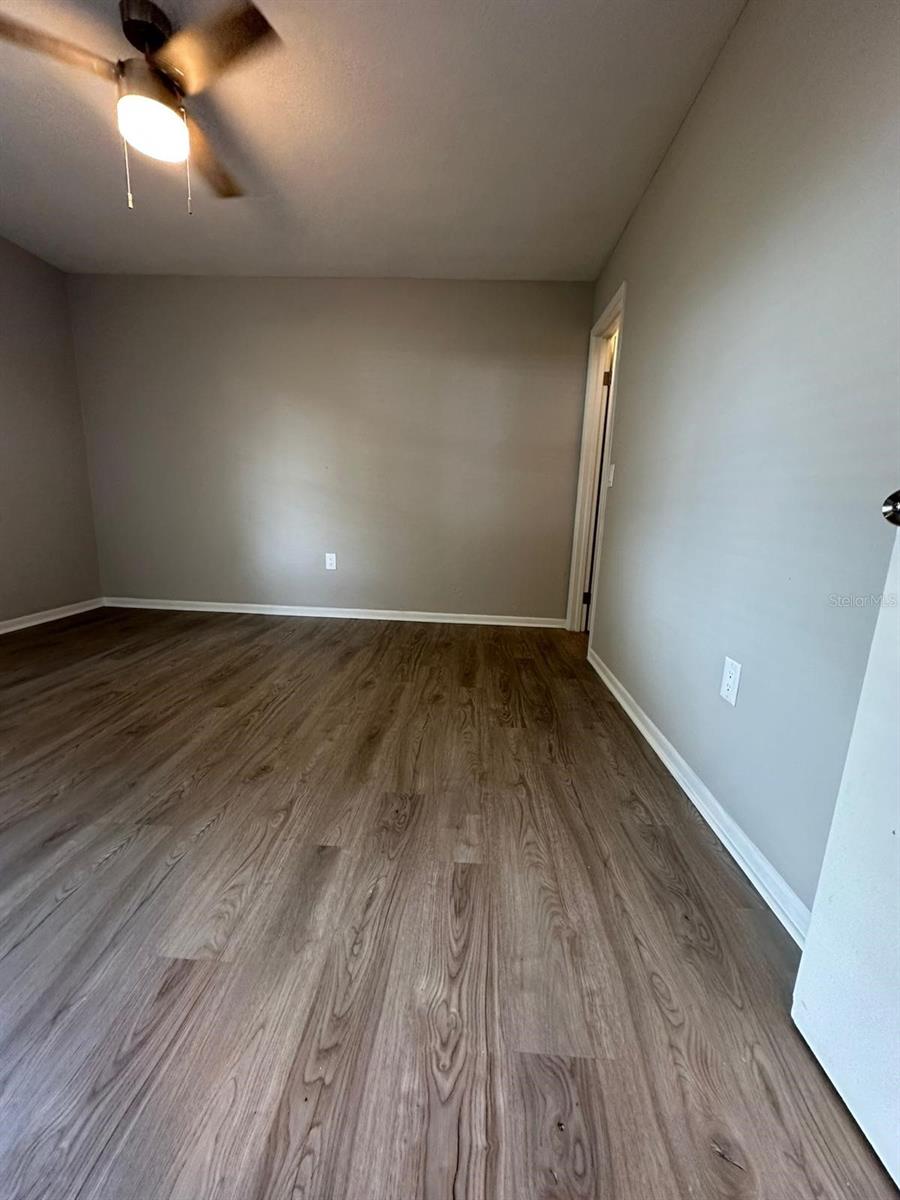 Image 39 of 49 For 147 Almond Road