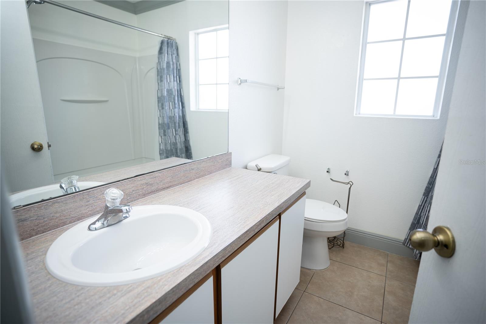 Image 22 of 25 For 546 Bloomingdale Drive