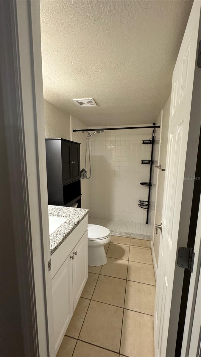 Image 14 of 22 For 205 Lewfield Circle 205