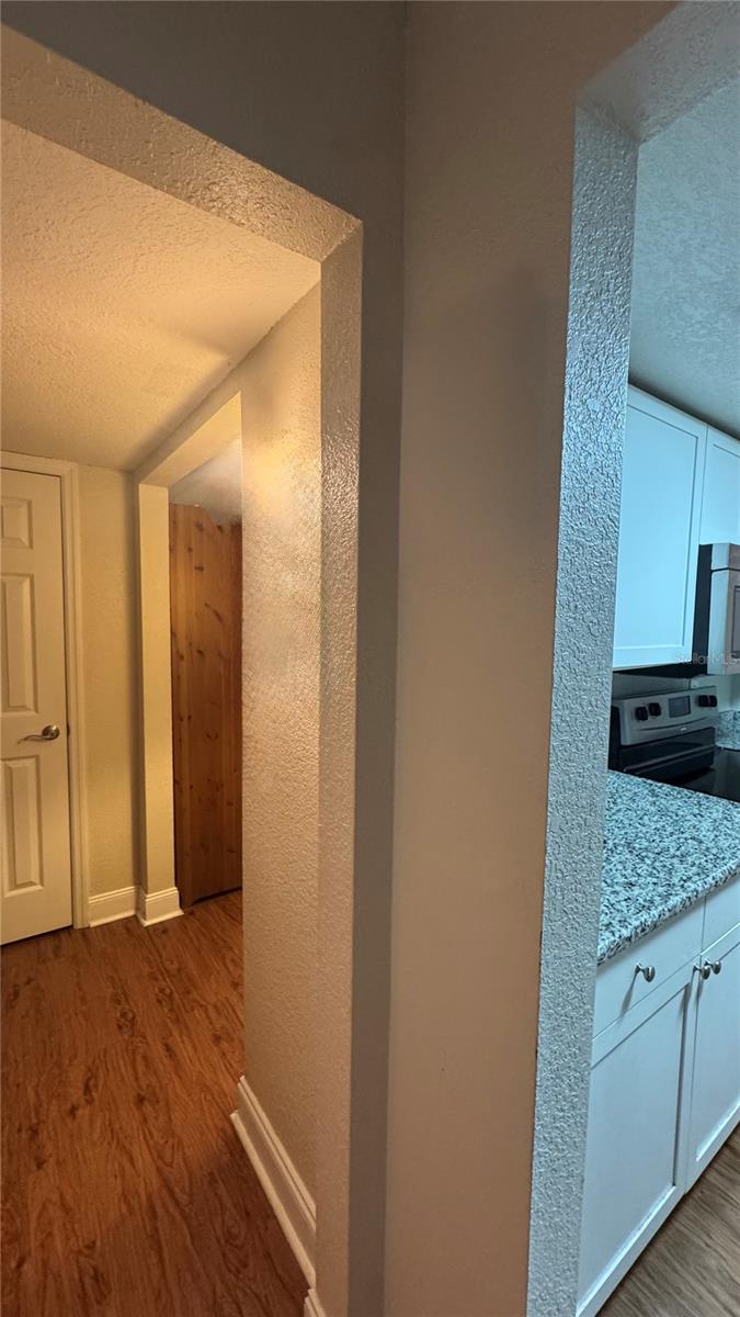 Image 5 of 22 For 205 Lewfield Circle 205