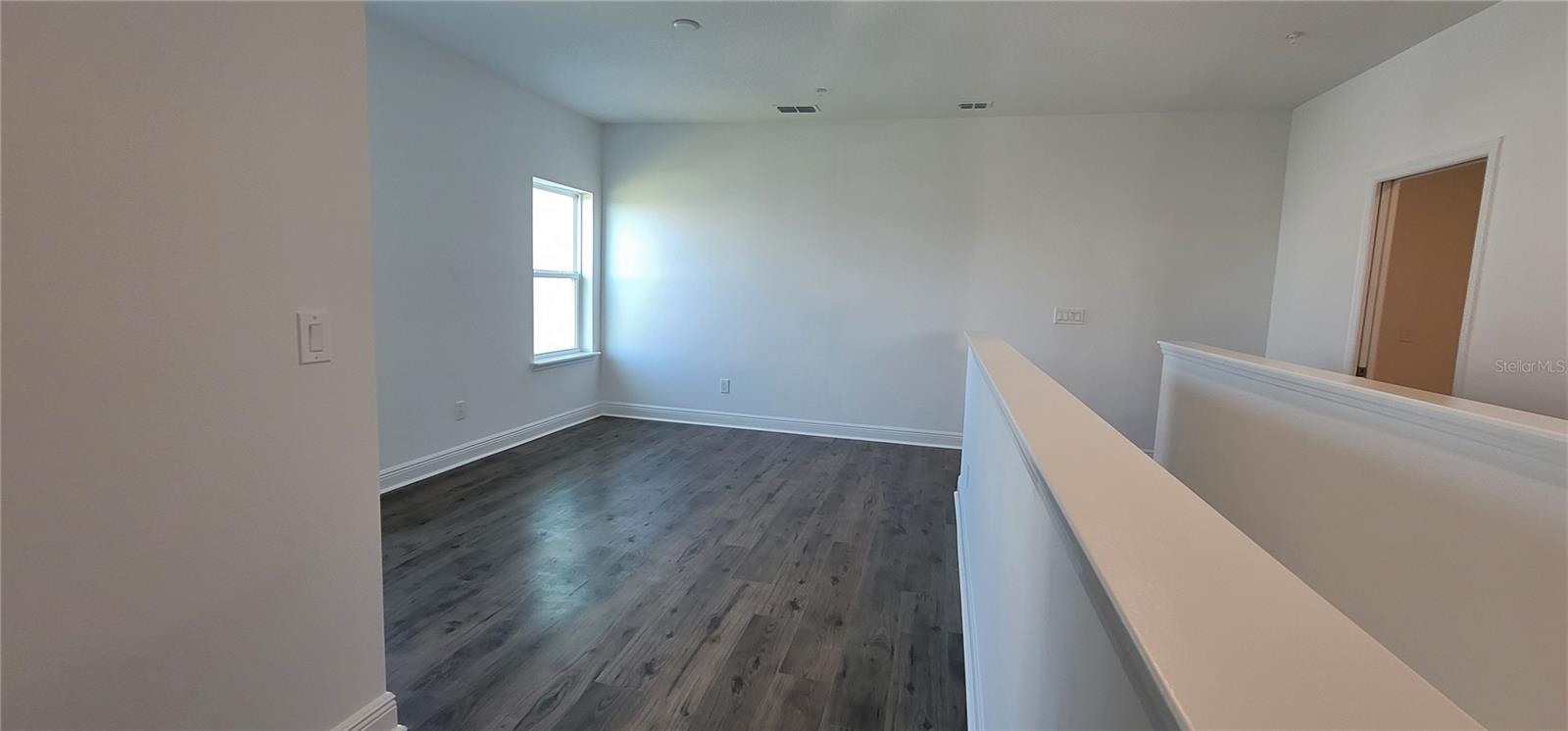 Image 19 of 24 For 14253 Kellog Avenue