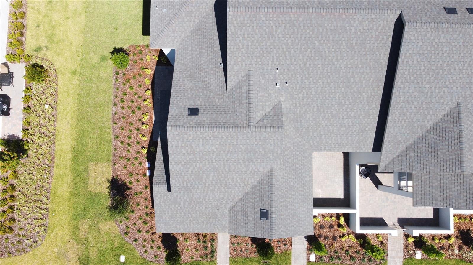 Image 21 of 24 For 14253 Kellog Avenue