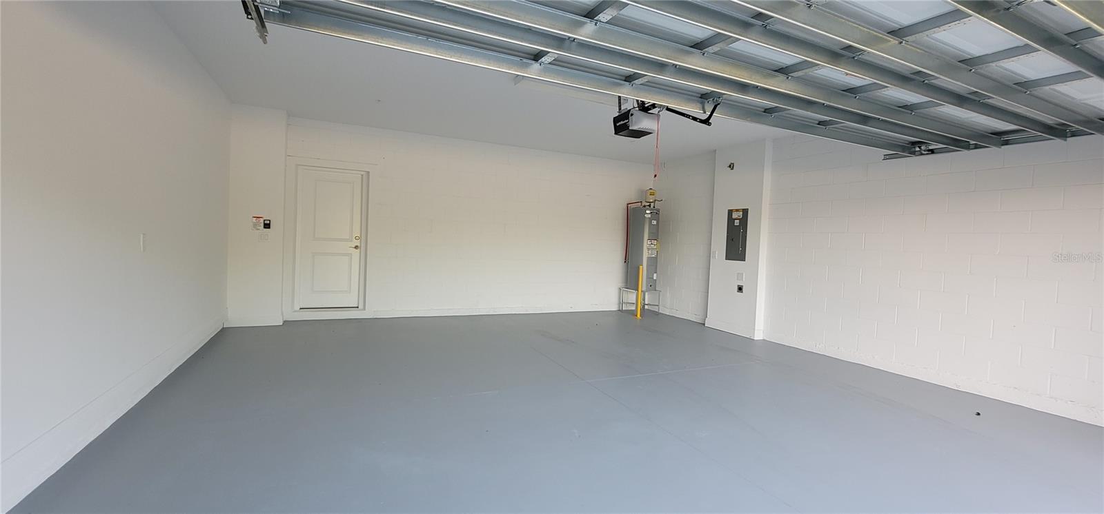 Image 8 of 24 For 14253 Kellog Avenue