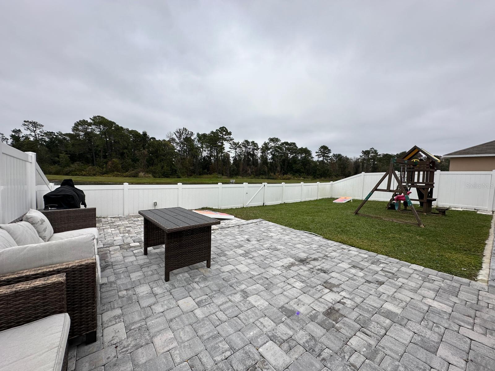 Image 13 of 16 For 417 Tanglewood Drive