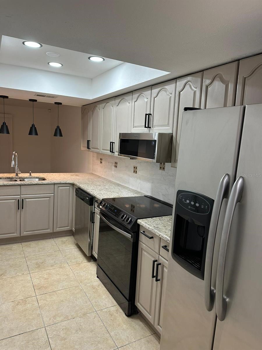 Image 4 of 20 For 1453 Candlewyck Drive