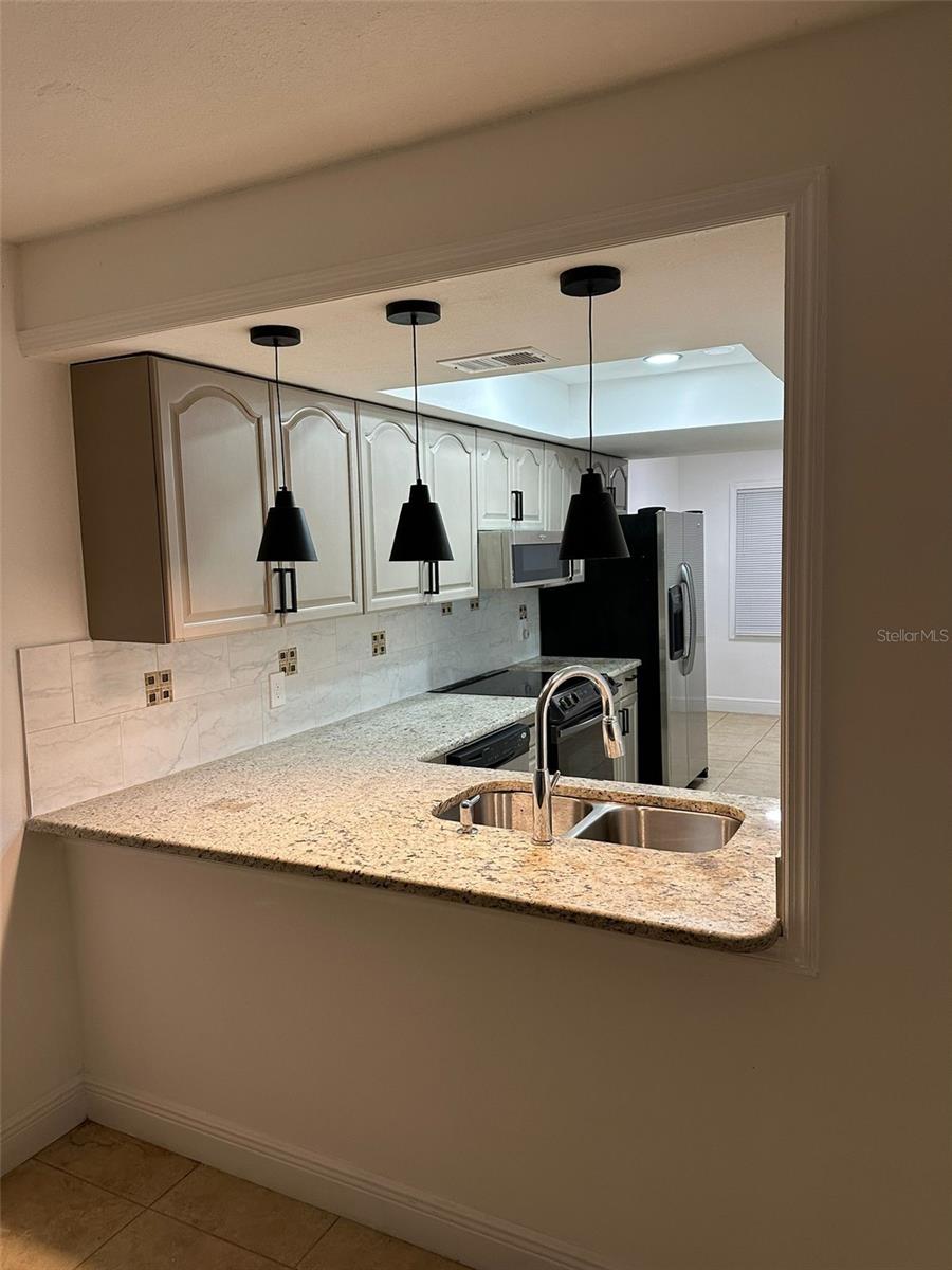 Image 6 of 20 For 1453 Candlewyck Drive