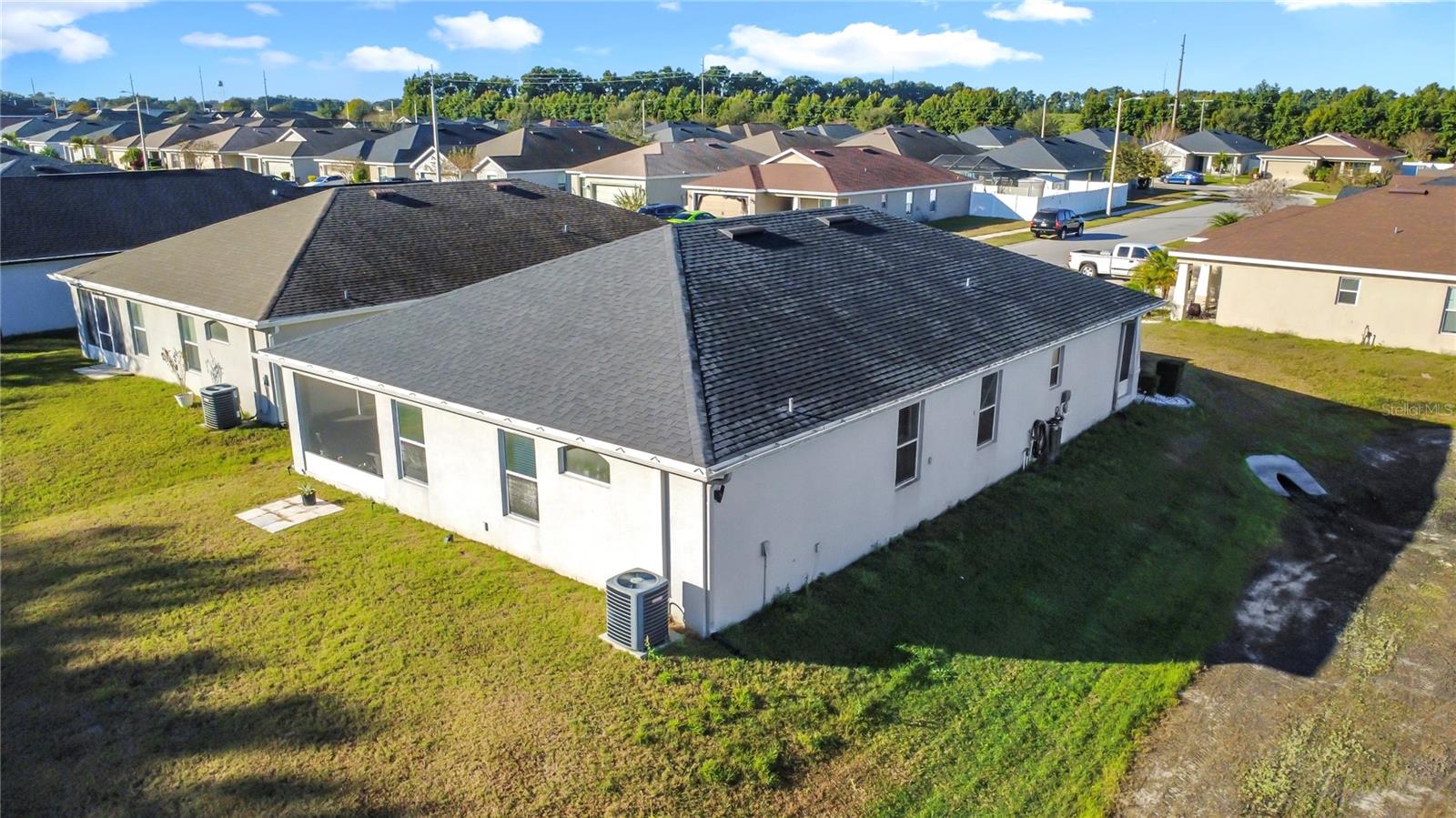 Image 41 of 63 For 389 St Georges Circle