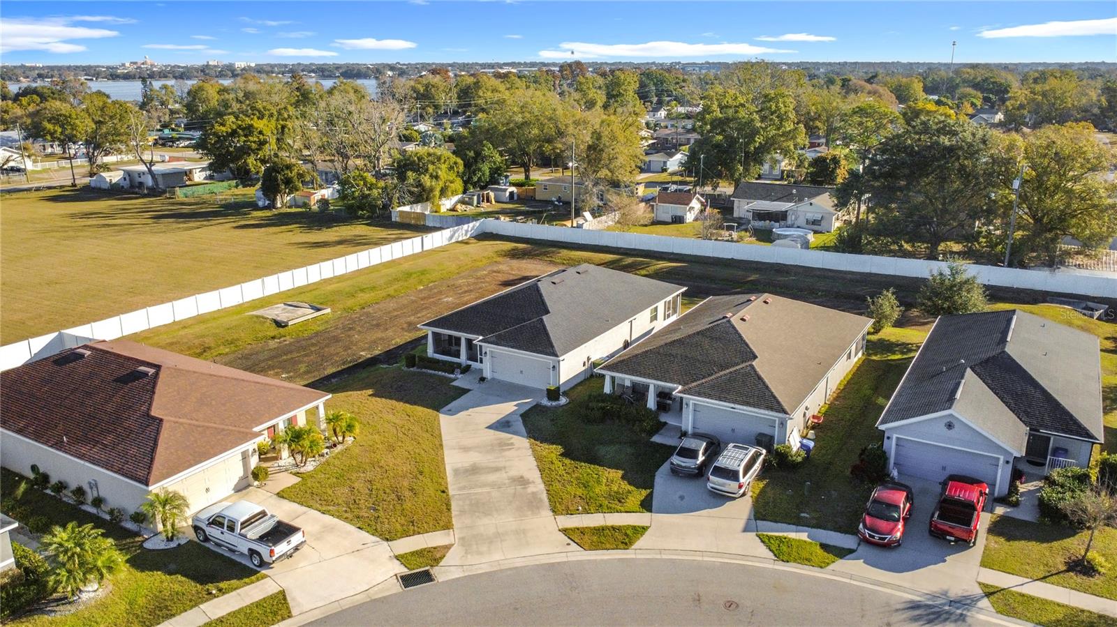 Image 61 of 63 For 389 St Georges Circle