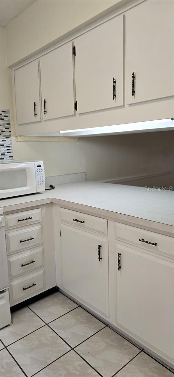 Image 5 of 15 For 1198 Villa Lane 127