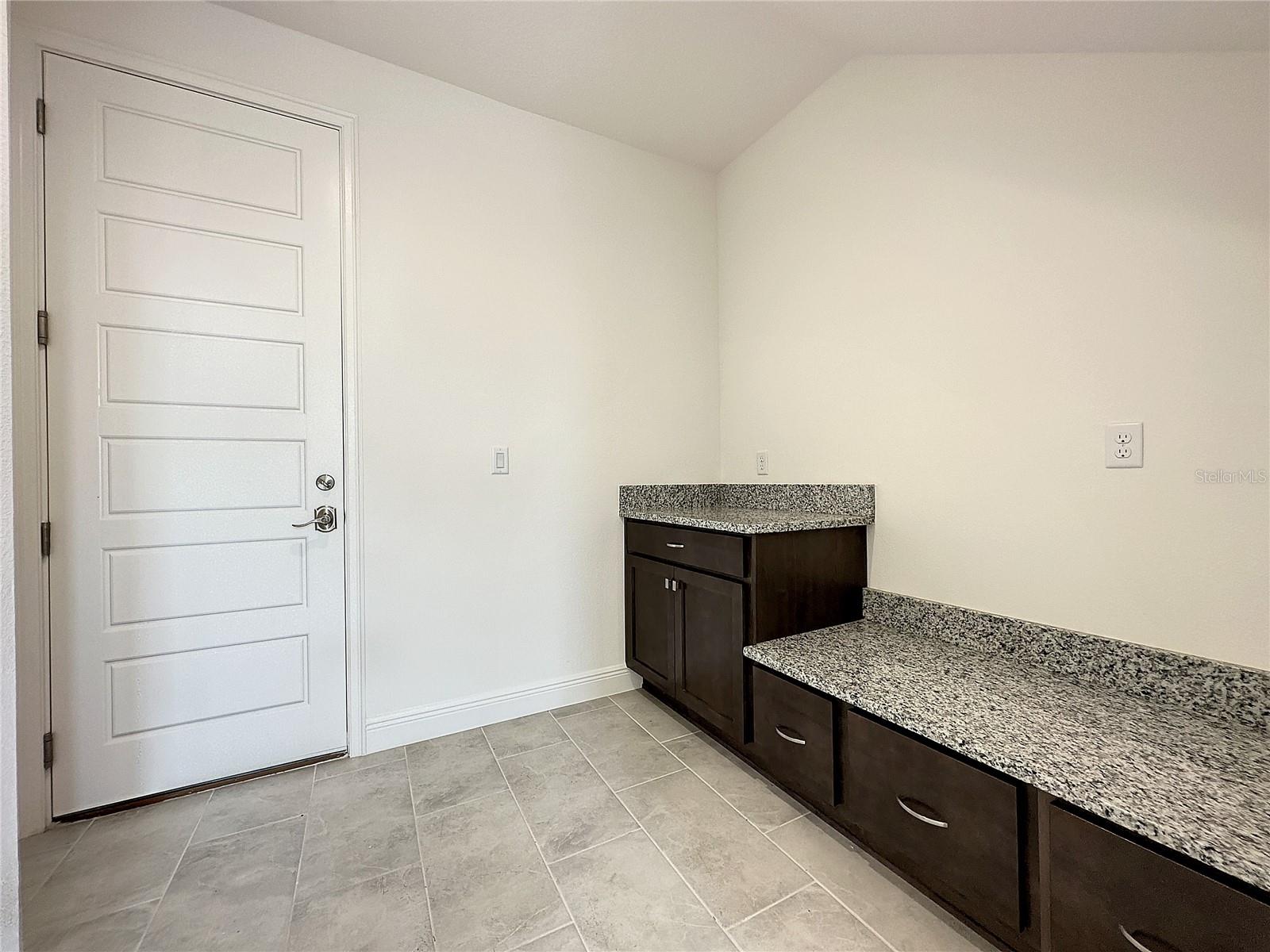 Image 21 of 56 For 9778 Bucklow Hill Drive