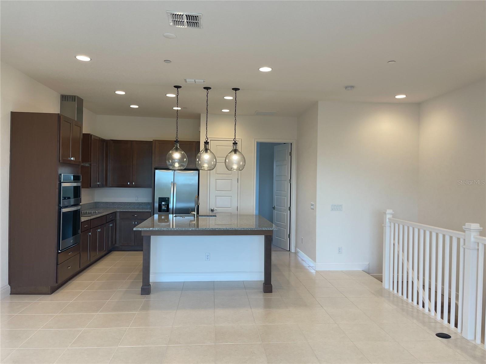 Image 10 of 27 For 10090 Sunnifa Alley