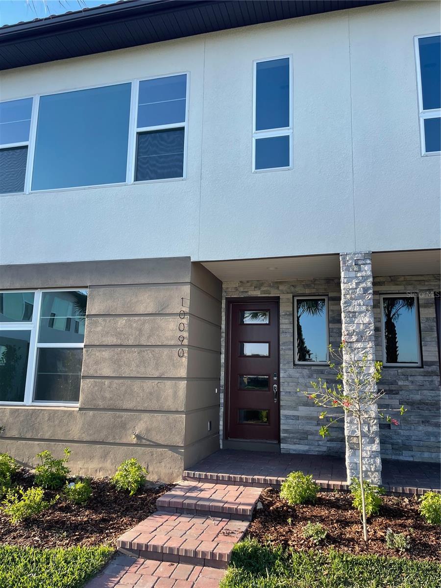 Image 14 of 27 For 10090 Sunnifa Alley