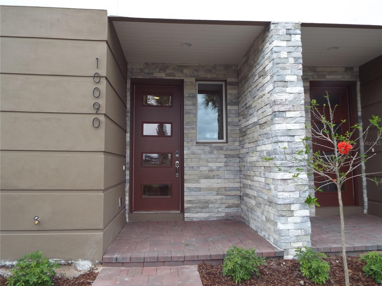 Image 2 of 27 For 10090 Sunnifa Alley