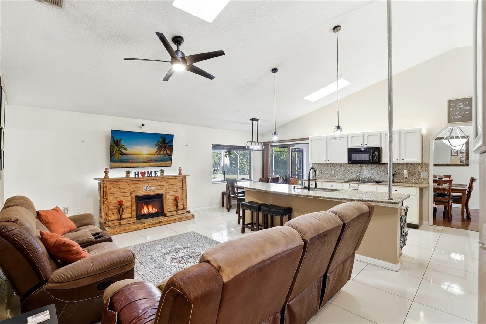 Image 15 of 36 For 2350 Sweetwater Boulevard