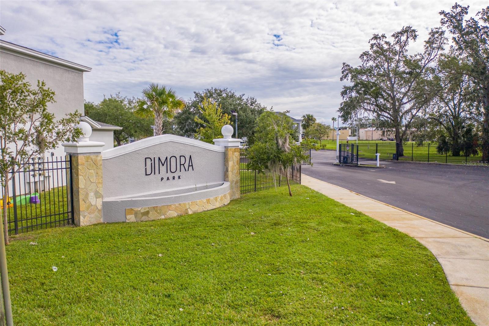 Image 2 of 44 For 2131 Penny Lane