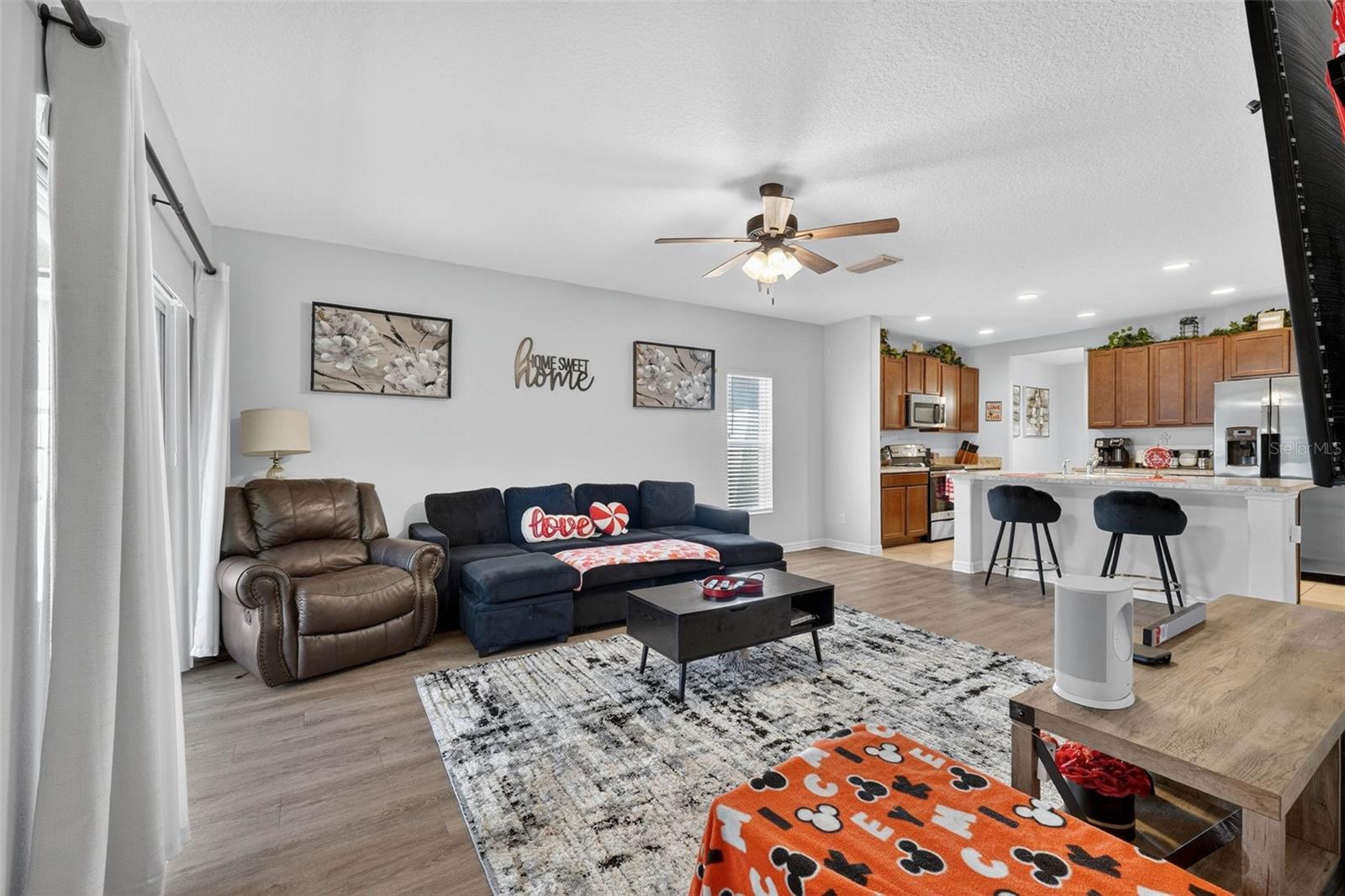 Image 18 of 55 For 983 Benjamin Trail