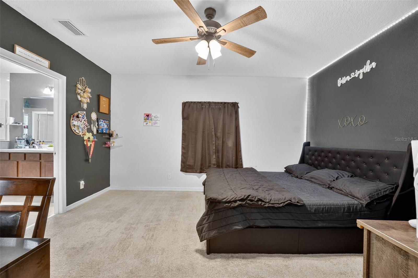 Image 19 of 55 For 983 Benjamin Trail