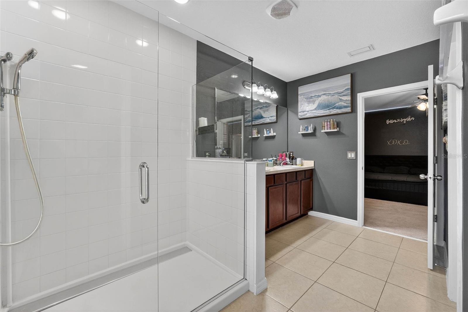 Image 28 of 55 For 983 Benjamin Trail