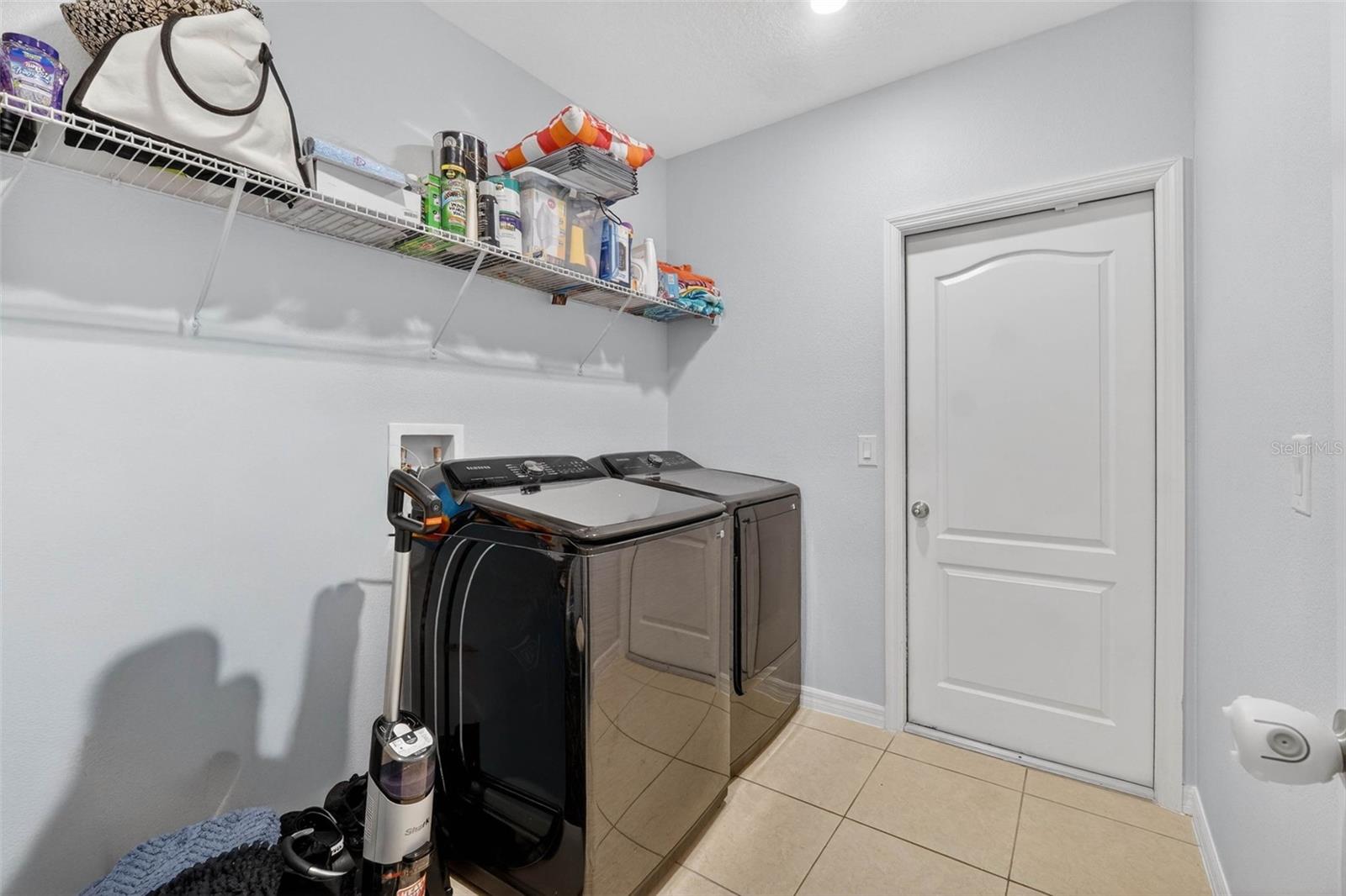 Image 40 of 55 For 983 Benjamin Trail