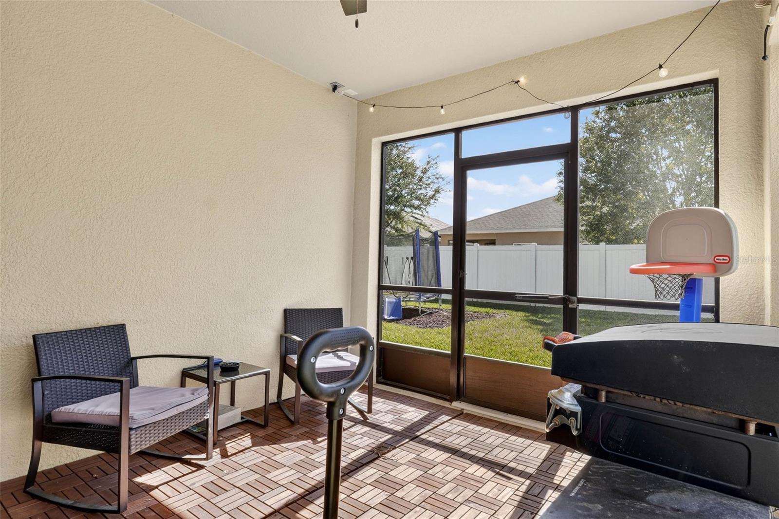 Image 43 of 55 For 983 Benjamin Trail