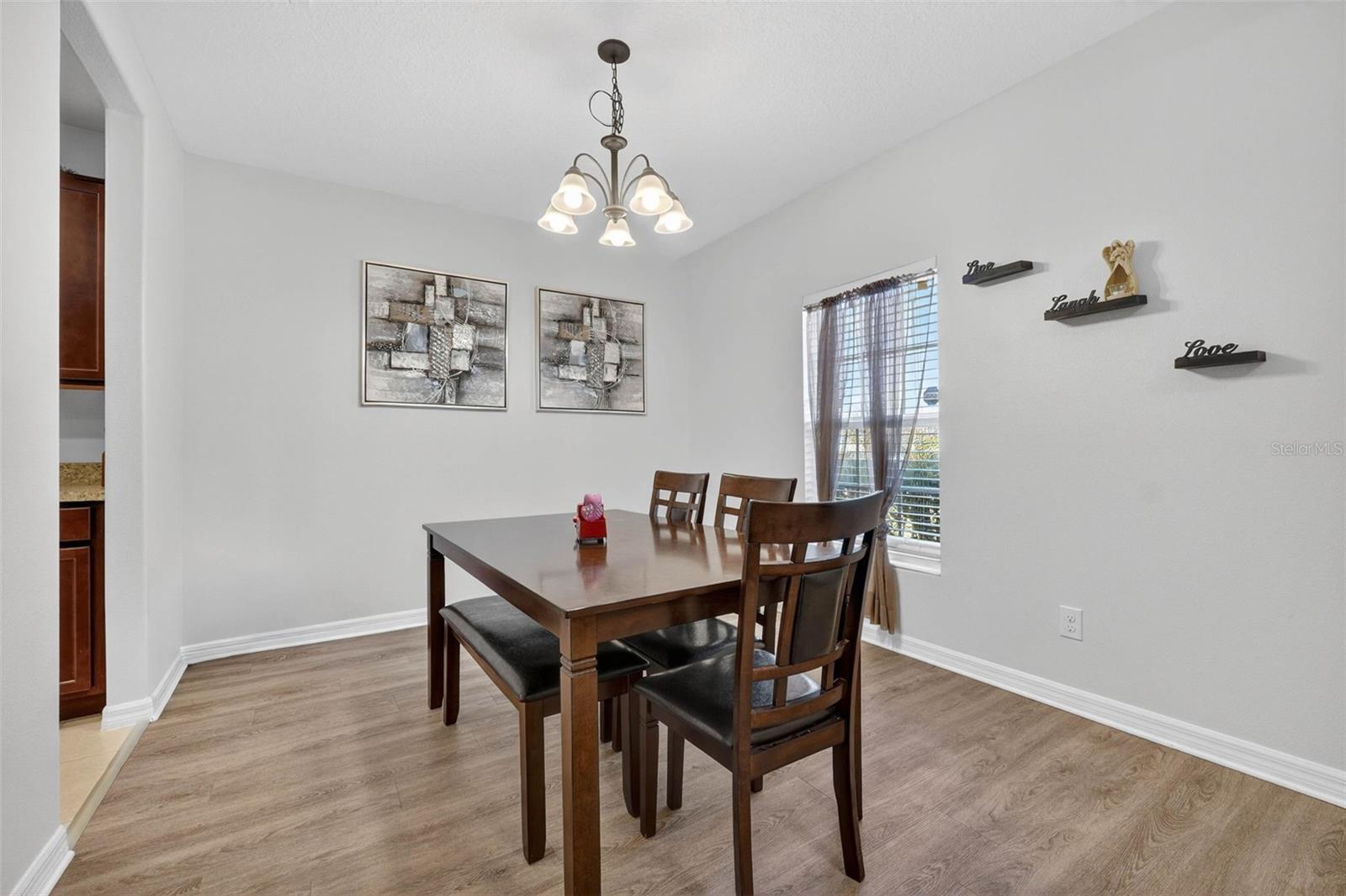 Image 8 of 55 For 983 Benjamin Trail