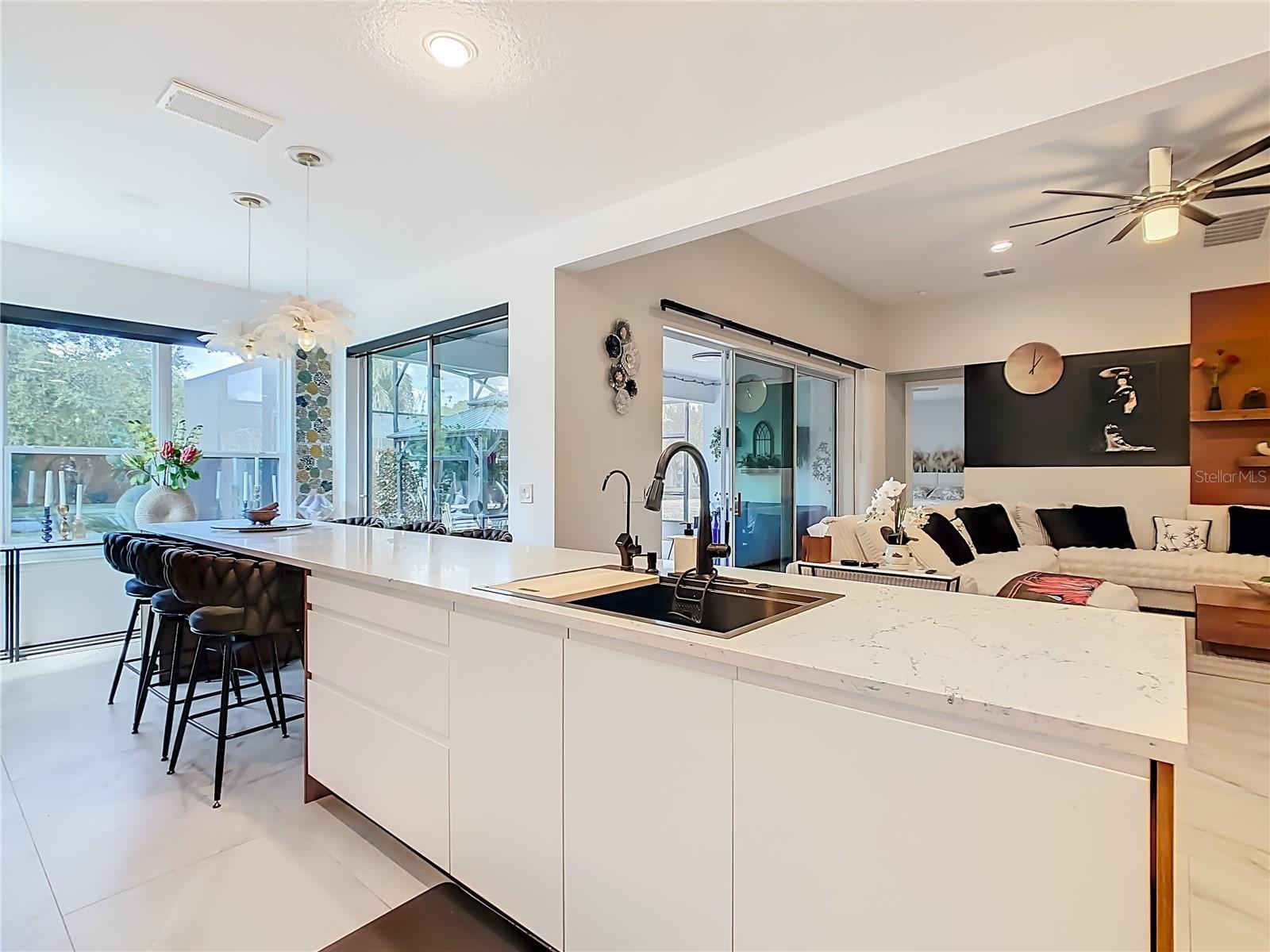 Image 11 of 86 For 790 Carmel Lane