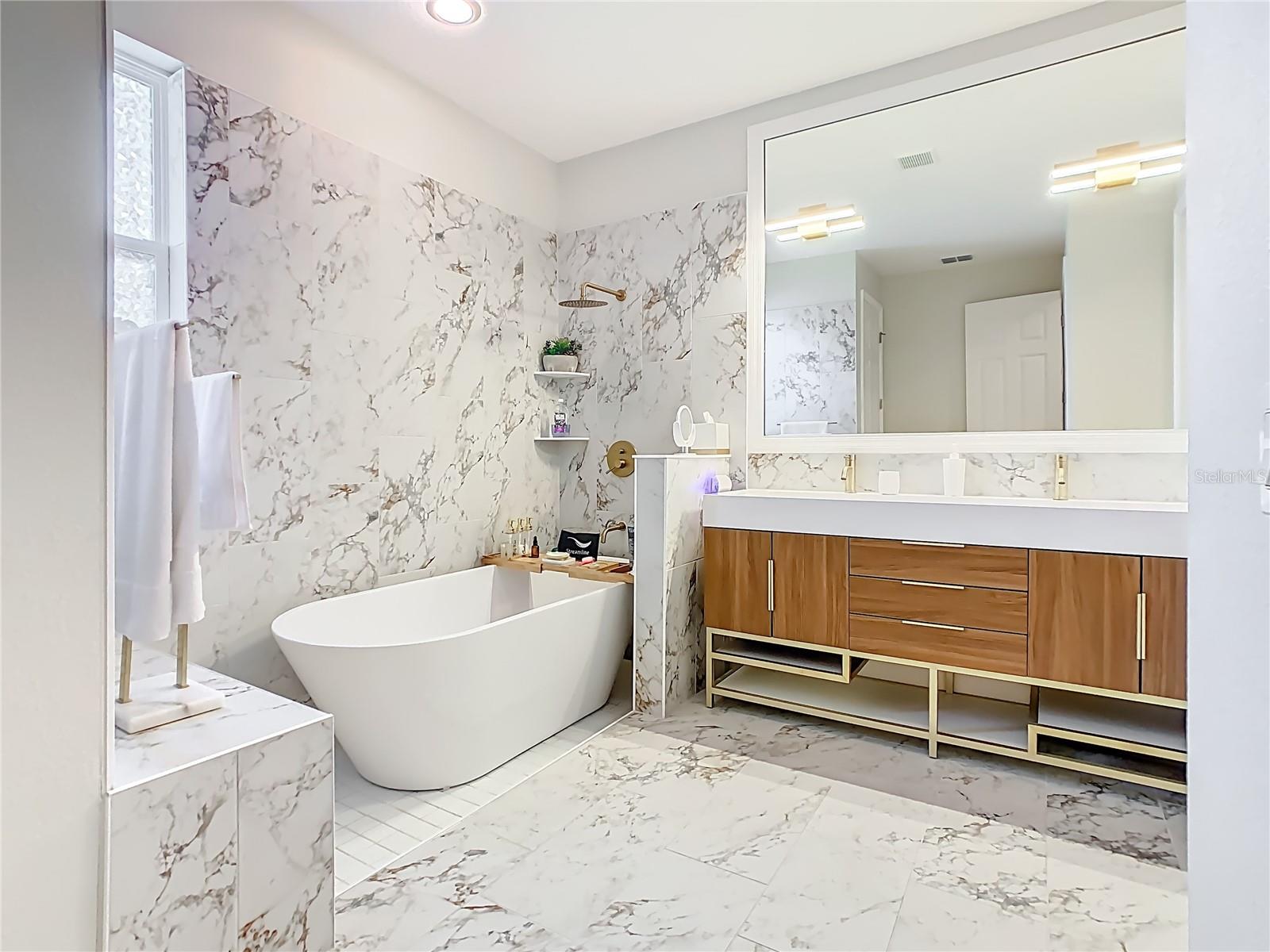 Image 23 of 86 For 790 Carmel Lane