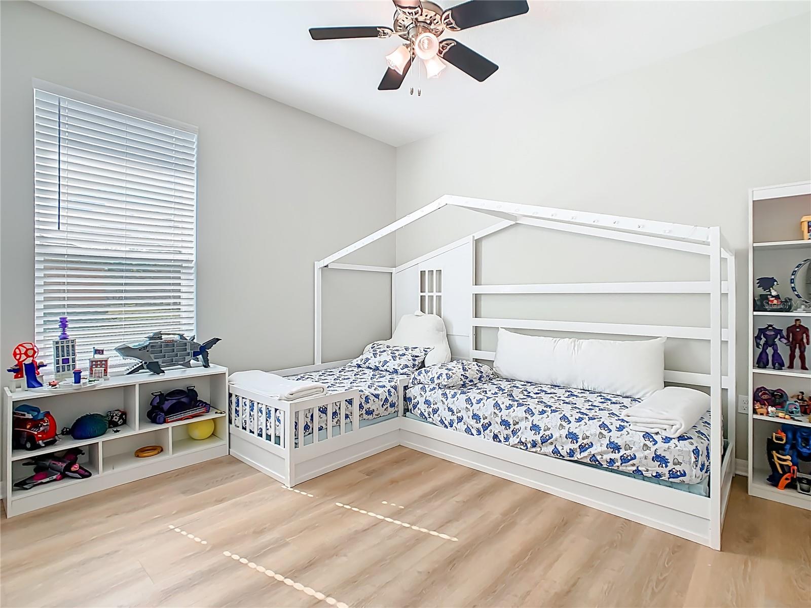 Image 32 of 86 For 790 Carmel Lane