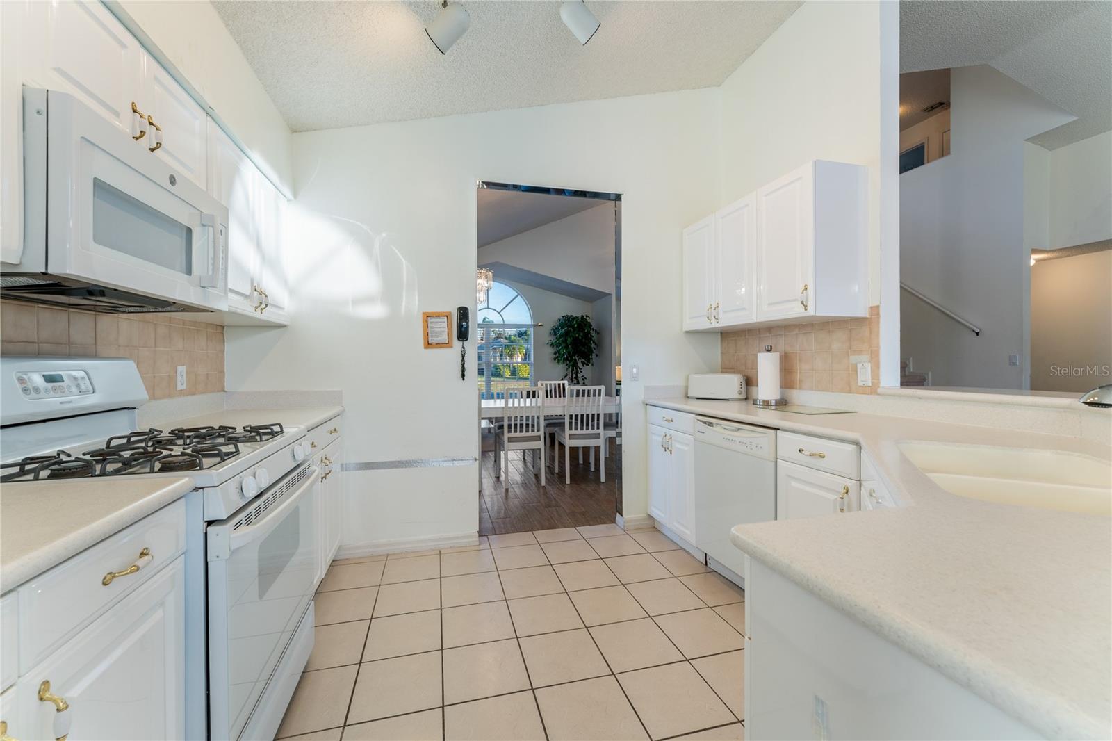 Image 17 of 53 For Address Not Provided