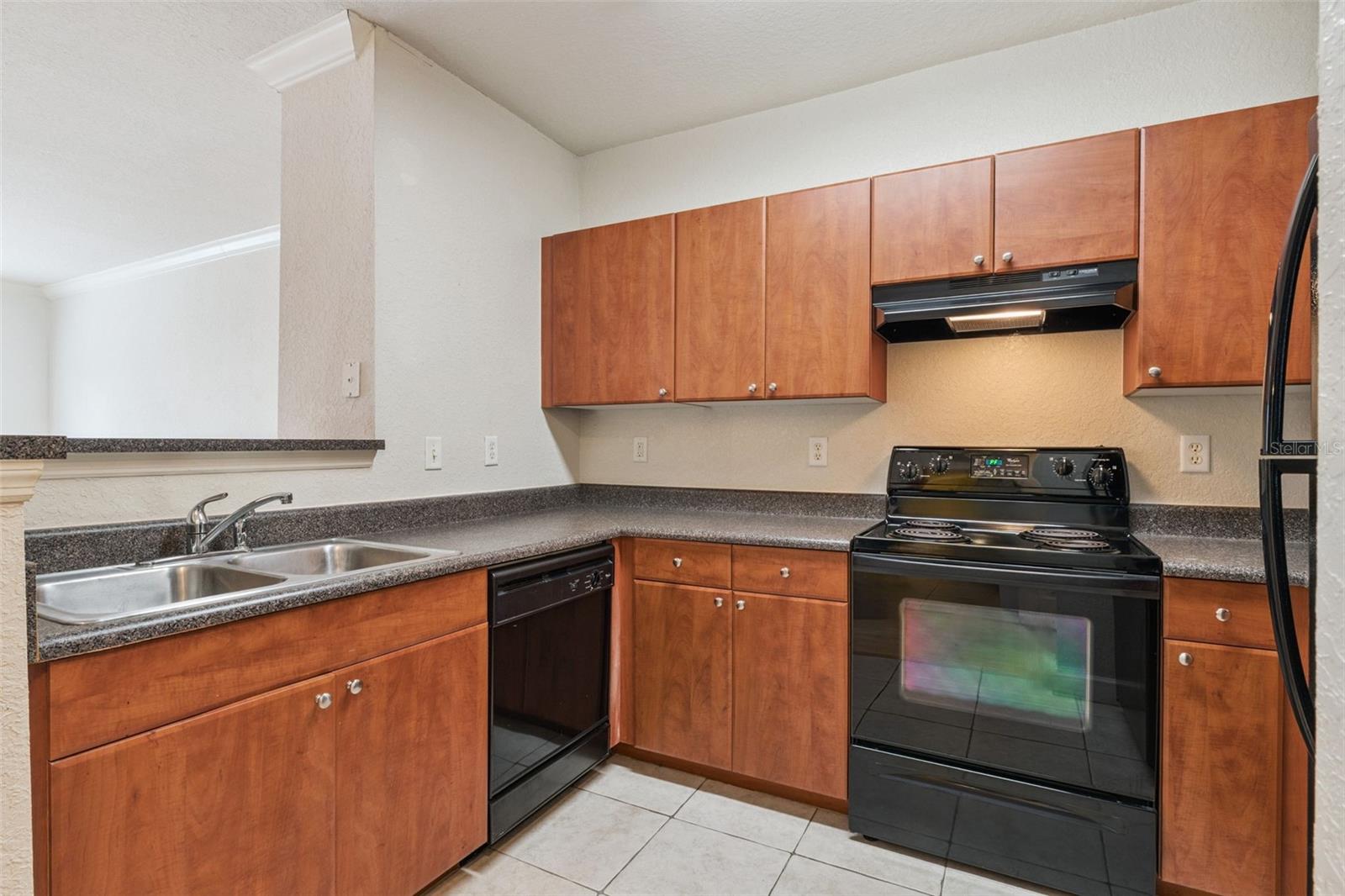 Image 10 of 39 For 202 South Street 4049