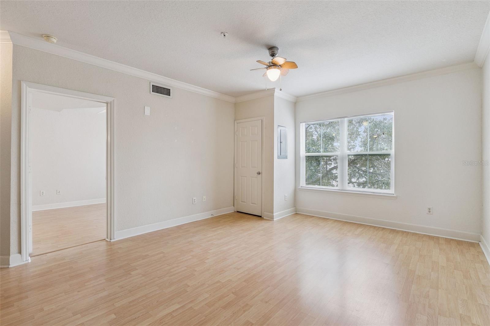 Image 13 of 39 For 202 South Street 4049