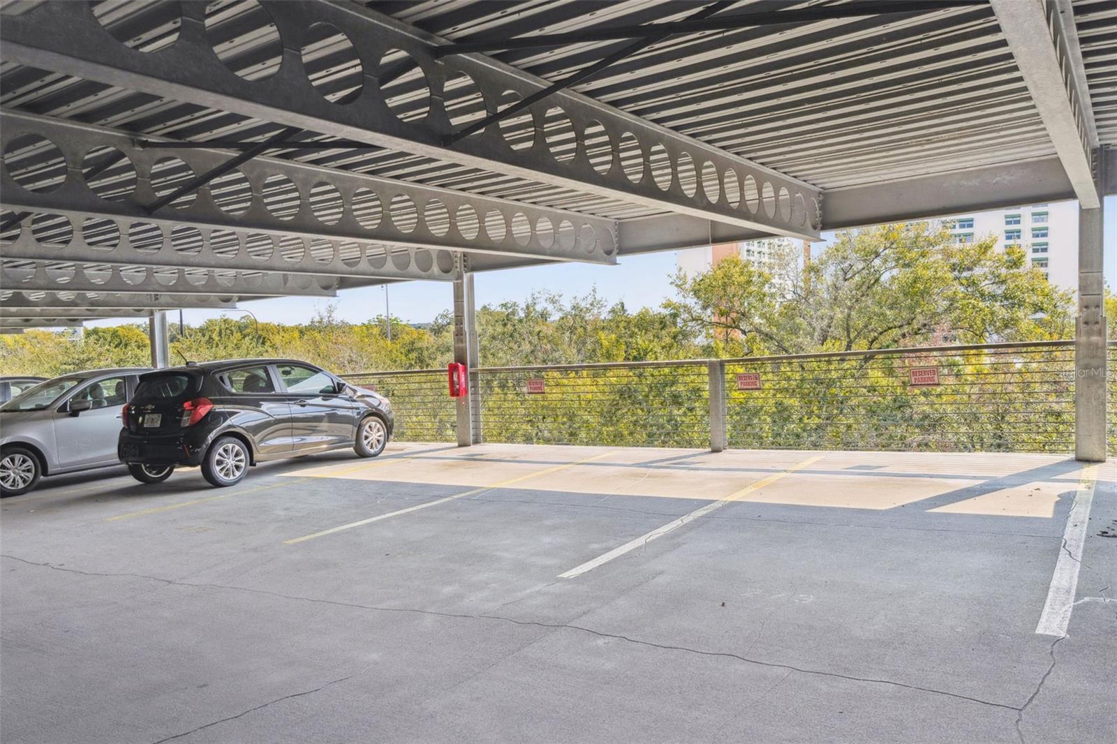 Image 23 of 39 For 202 South Street 4049