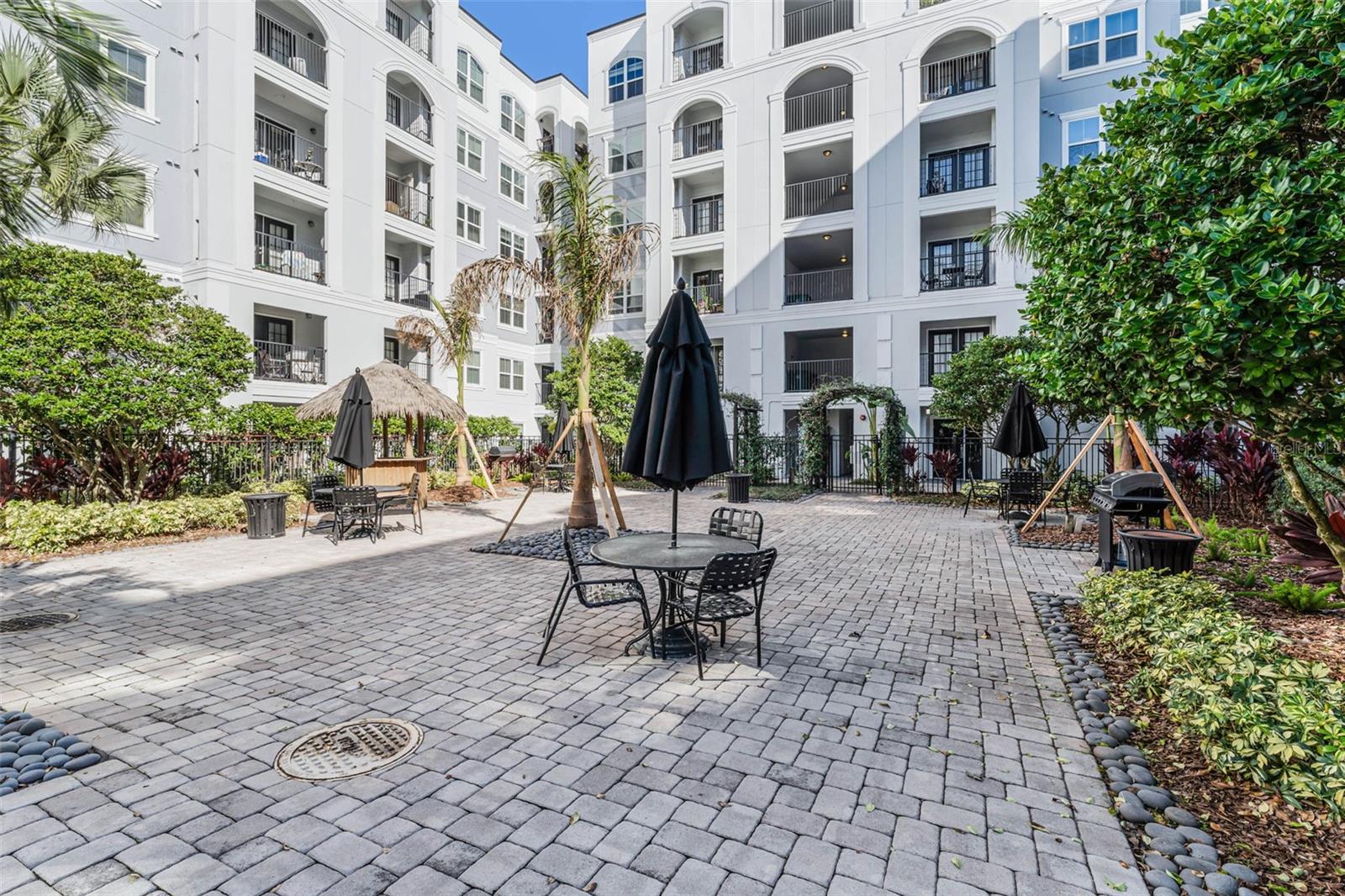 Image 26 of 39 For 202 South Street 4049