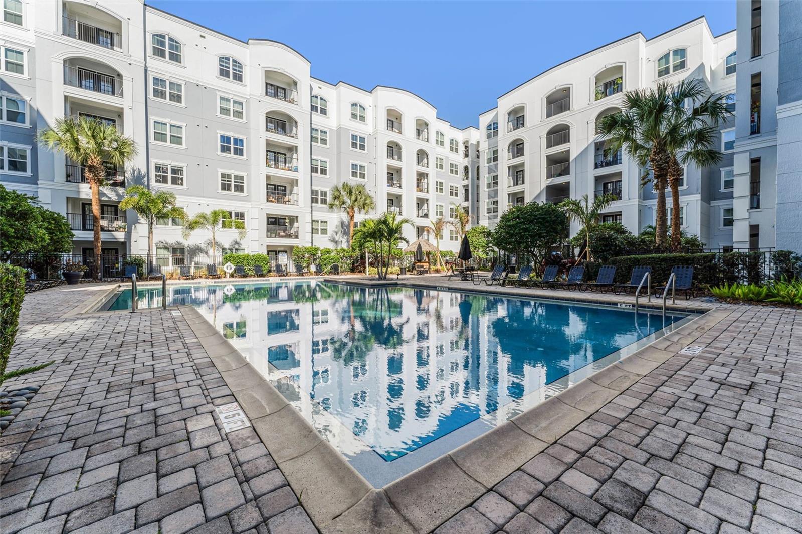 Image 29 of 39 For 202 South Street 4049