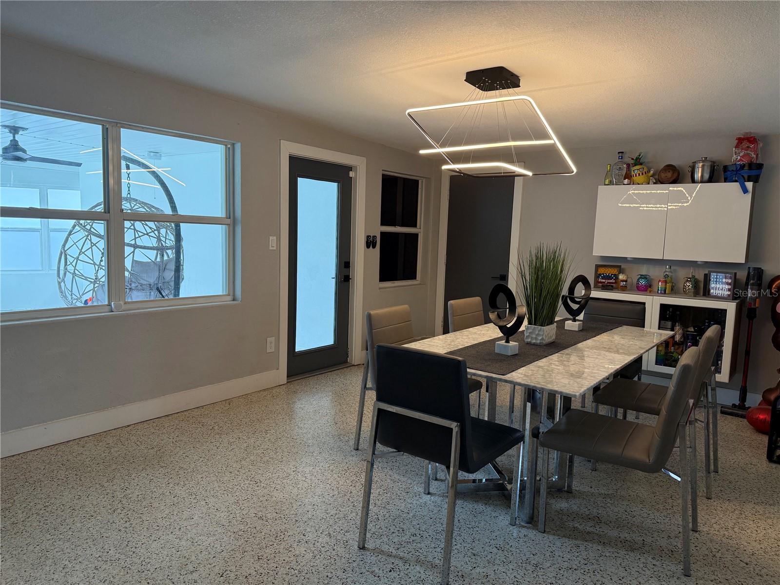 Image 8 of 18 For 402 Doolittle Street