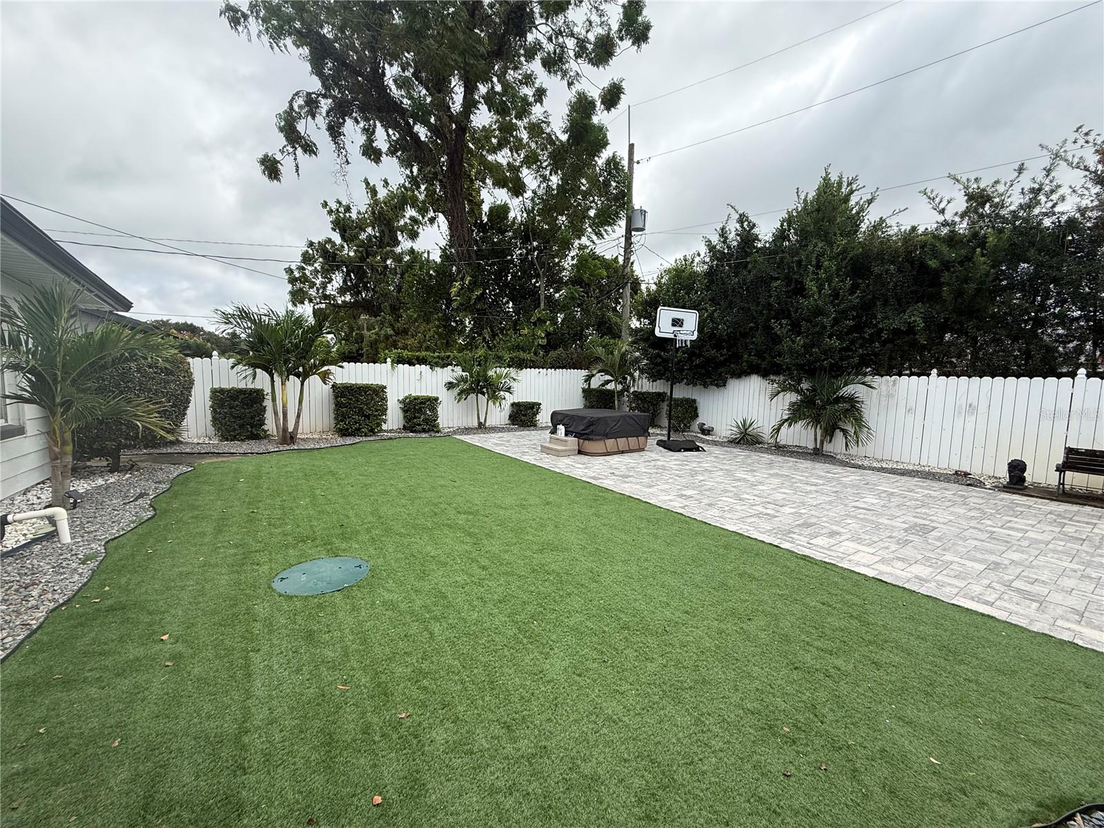 Image 9 of 18 For 402 Doolittle Street