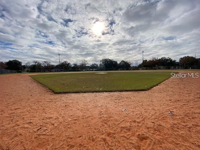 Image 21 of 29 For 907 Columbia Street