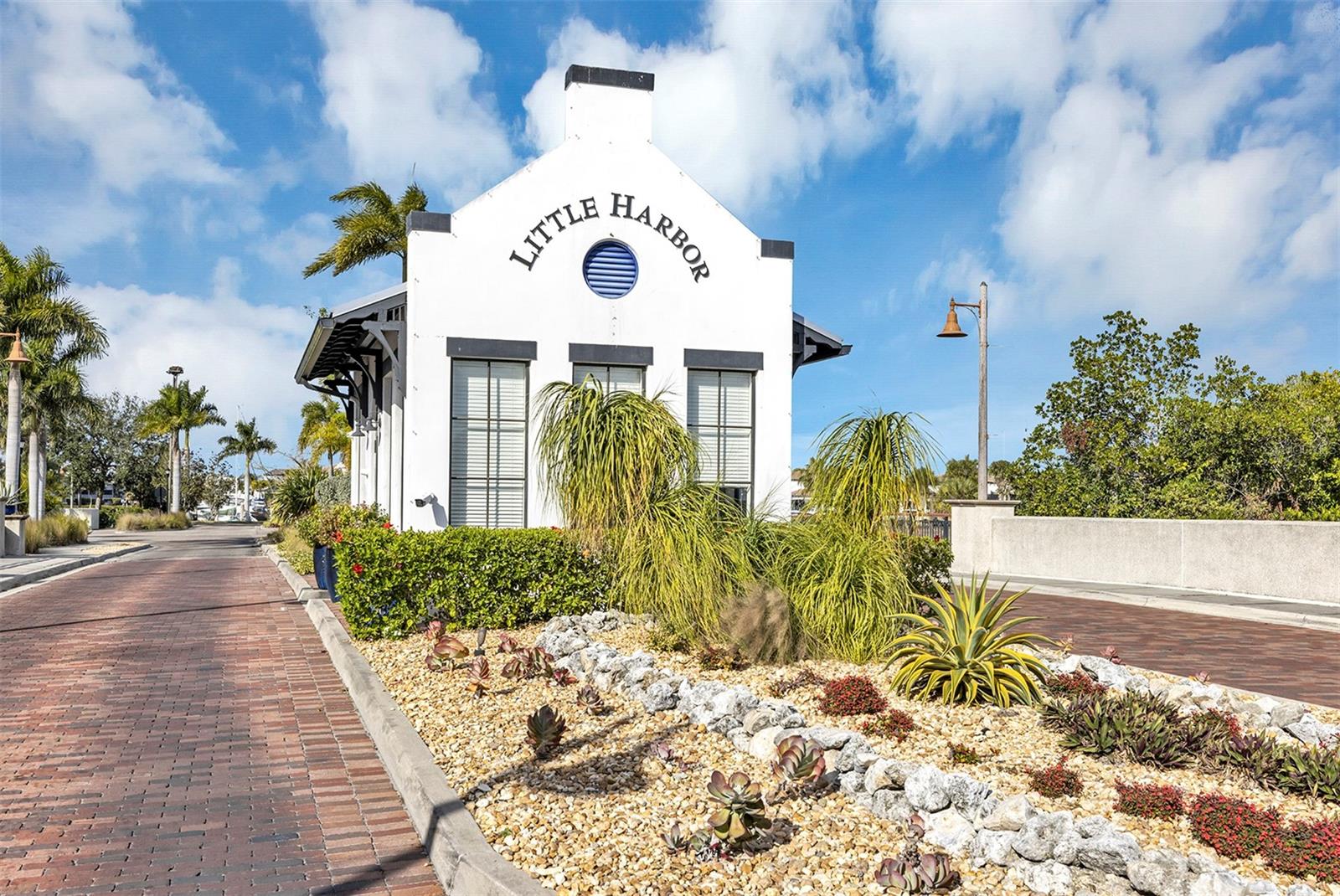 Image 32 of 57 For 1115 Seagrape Drive