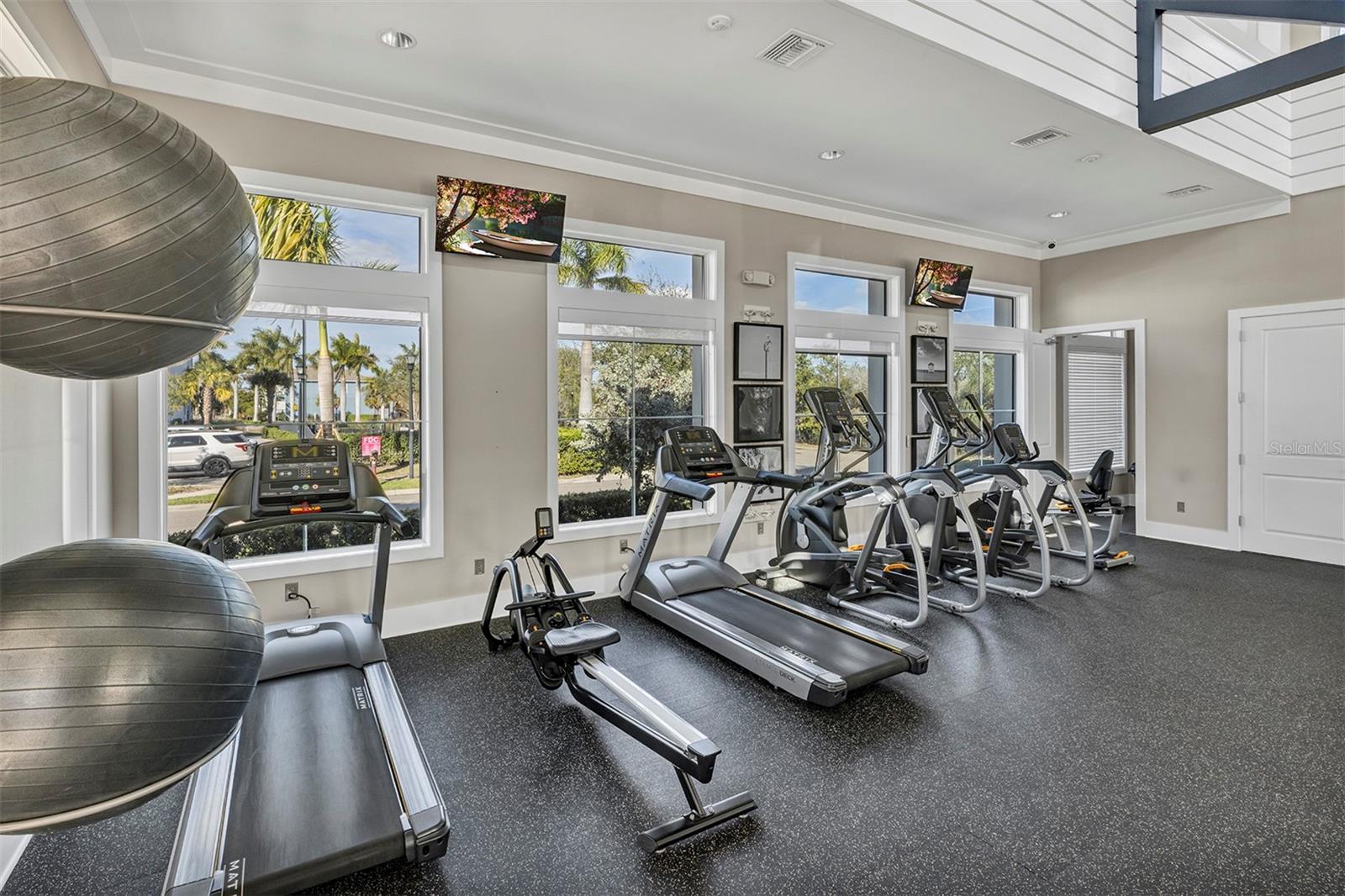 Image 37 of 57 For 1115 Seagrape Drive