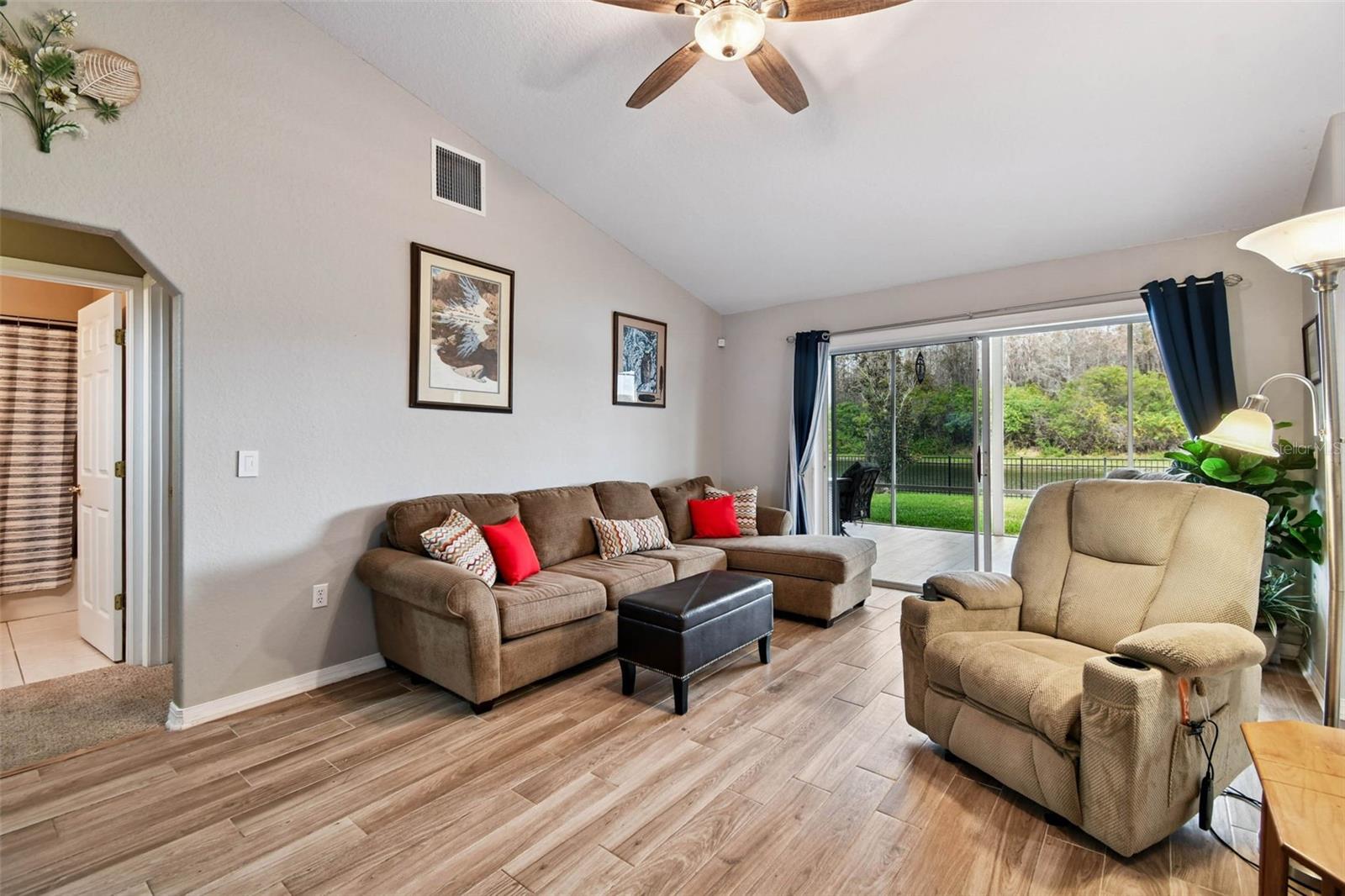 Image 13 of 63 For 4215 Settlers Court