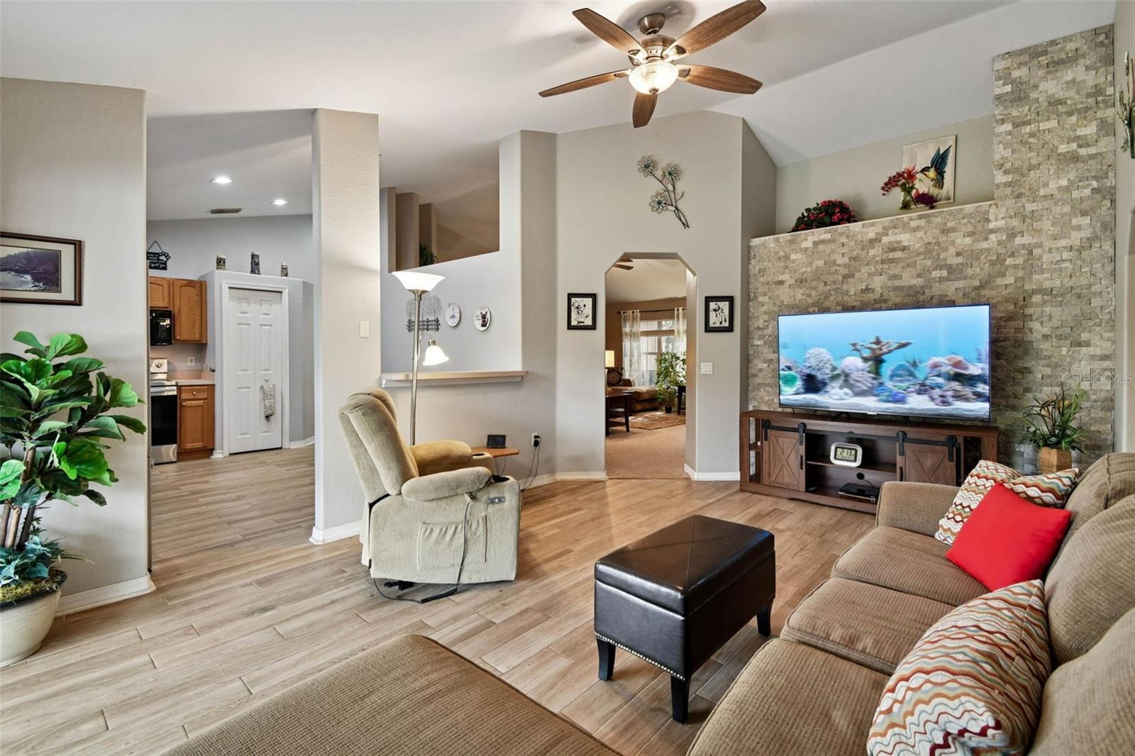 Image 14 of 63 For 4215 Settlers Court