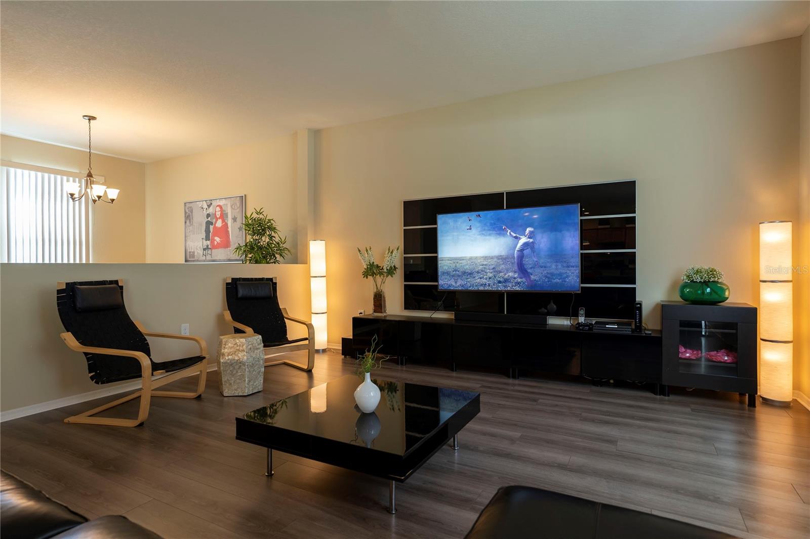 Image 4 of 19 For 1039 Tourmaline Drive