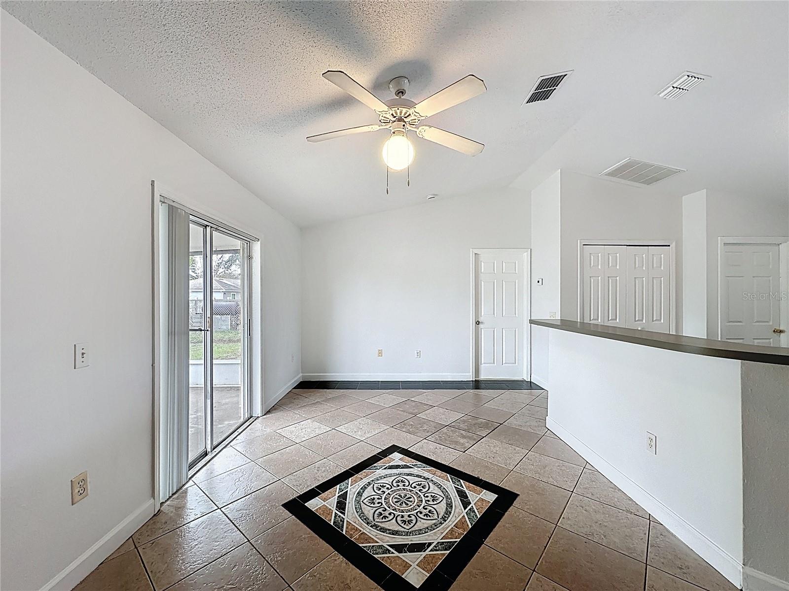 Image 13 of 42 For 659 Caribou Ct