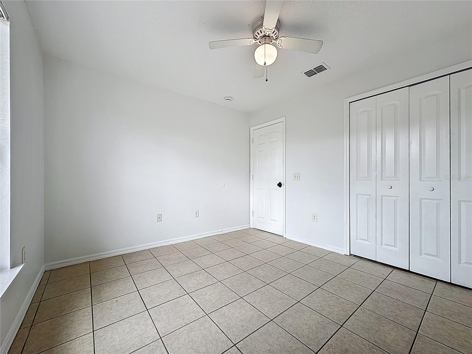 Image 23 of 42 For 659 Caribou Ct